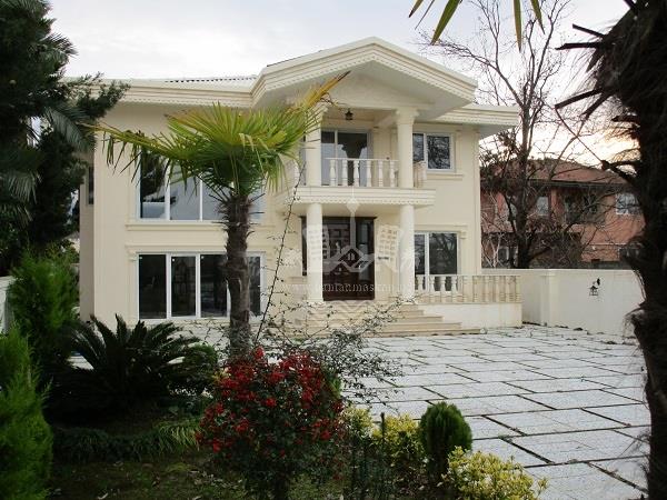 خرید ویلا باغ نوشهر