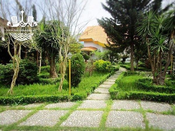 فروش ویلا با زمین بزرگ