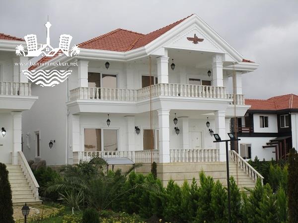 ویلا ساحلی لب آب